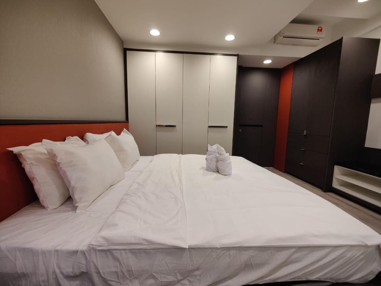 Mulberry Verve Suites Kl Mid Valley Kuala Lumpur Exterior photo